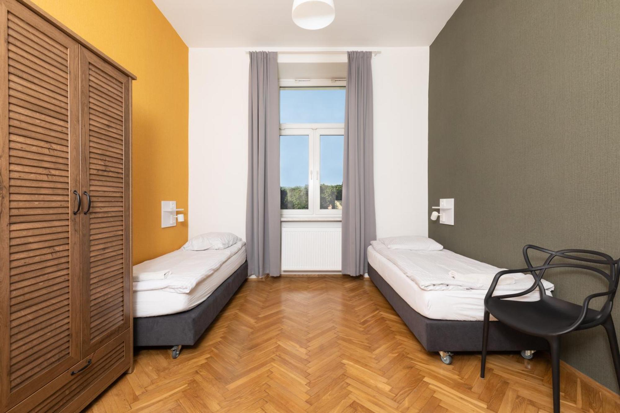 Atlantis Ostello *